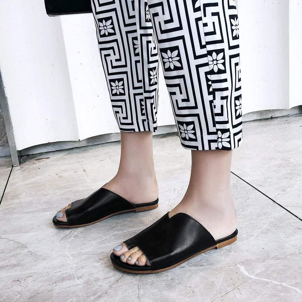 Barnett – Unisex Wide Toe Box Sandals with Room for Bunions