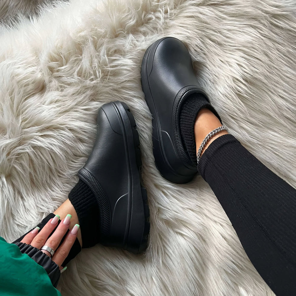 Ballard – Unisex Non-Slip Clogs with a Slip-Resistant Sole