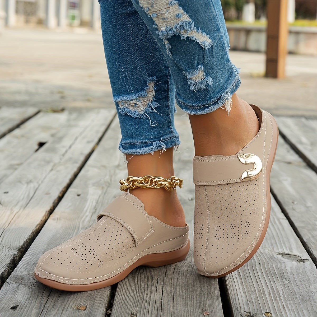 Pratt – Unisex Nursing Clogs with All-Day Cushioning
