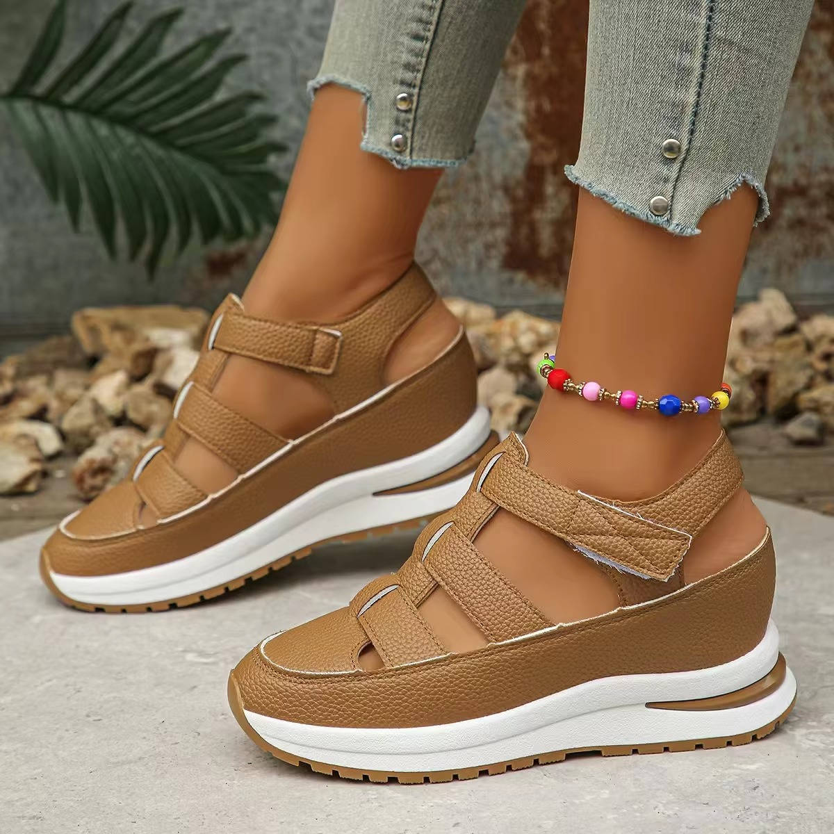 Briggs – Unisex Walking Sneakers with a Cushioned Midsole