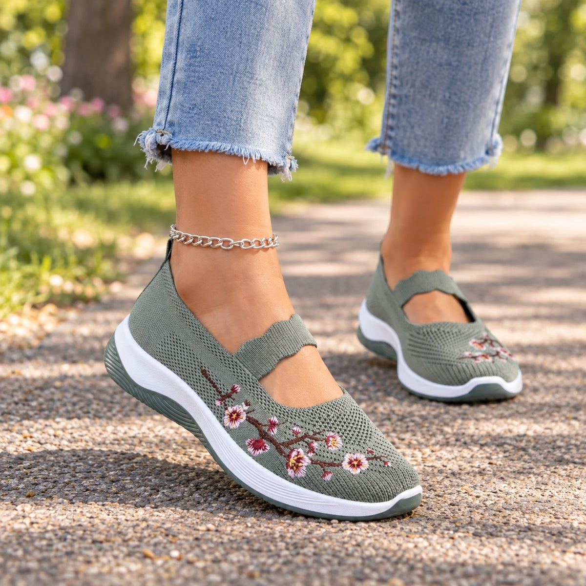 Emerson – Unisex Arch Support Shoes, worn on a walk