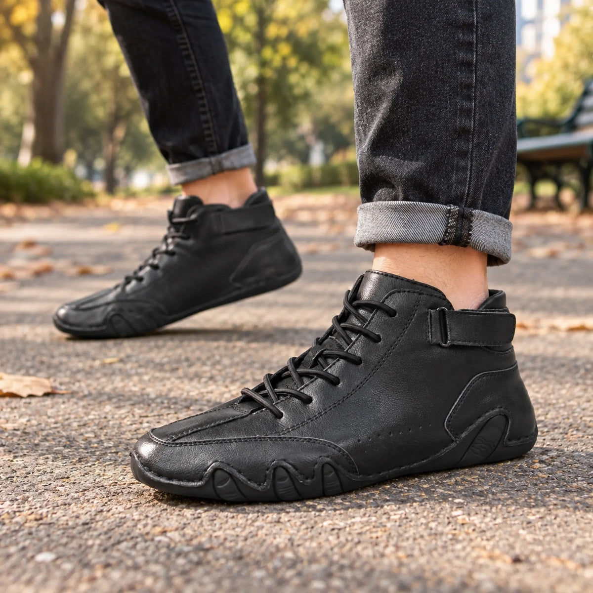 Everett – Men's Walking Shoes, worn on a walk