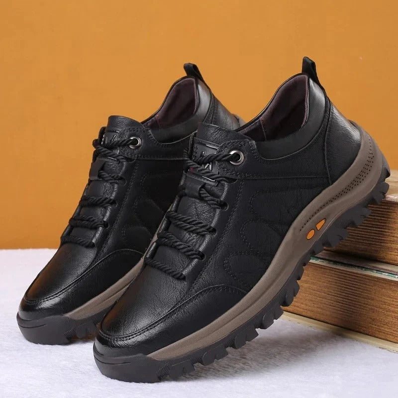 Newman – Unisex Arch Support Shoes with a Deep Heel Cup