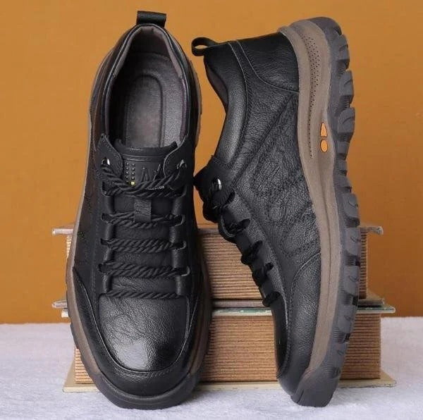 Newman – Unisex Arch Support Shoes with a Deep Heel Cup