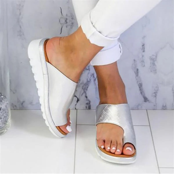 Frankie – Unisex Comfortable Sandals with a Cushioned Footbed