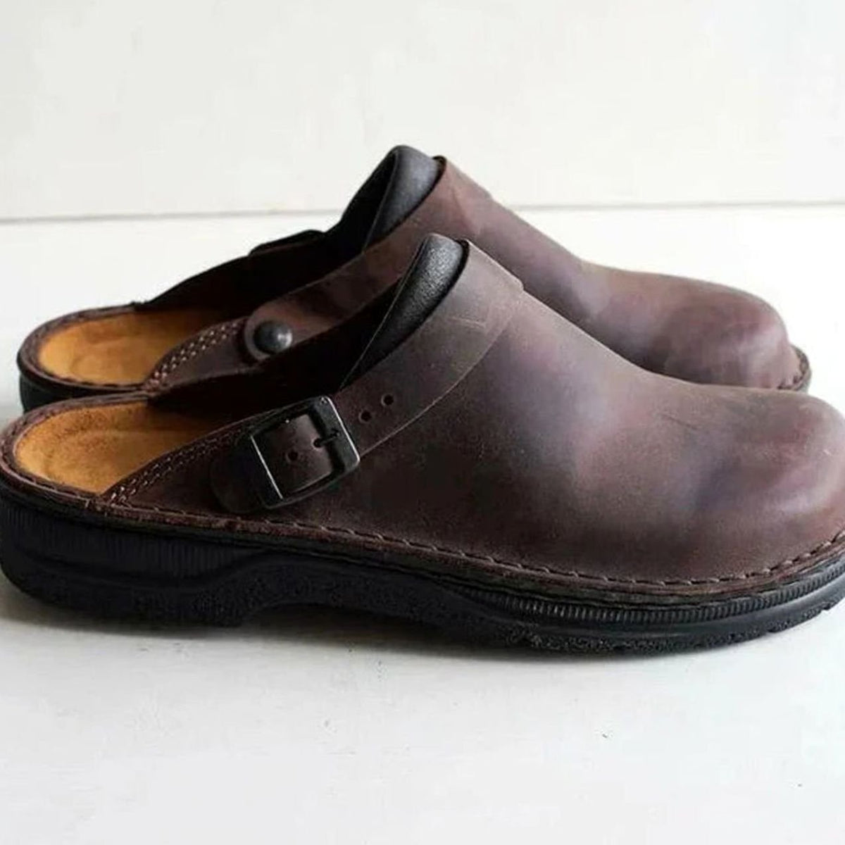 Mens Slip-On Clogs with Side Buckle and Arch Support Footbed