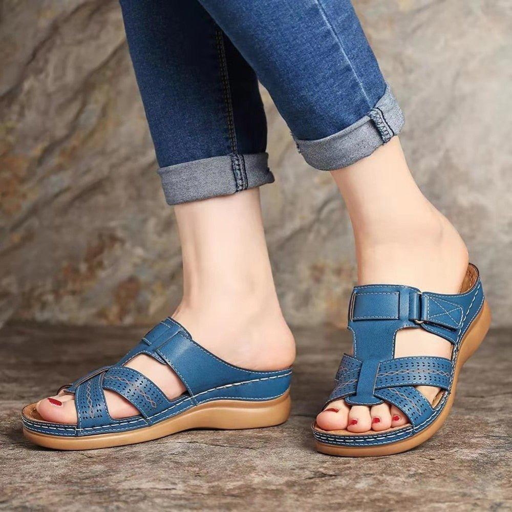 Richards – Unisex Wide Toe Box Sandals with an Adjustable Fit