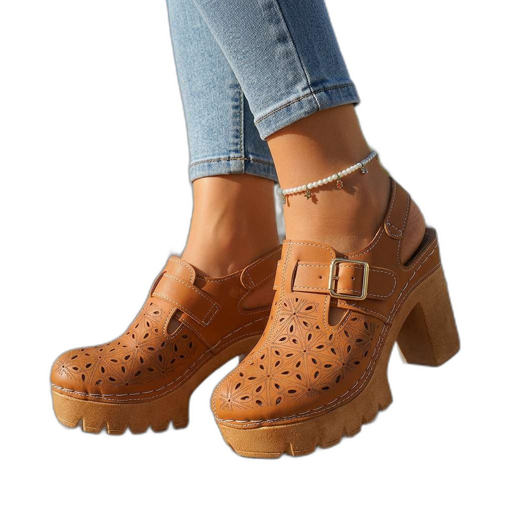Manning – Unisex Nursing Clogs with a Non-Slip Sole