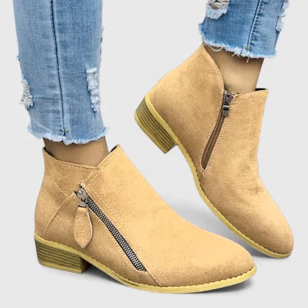 Leona – Women's Comfort Boots with a Soft Lining